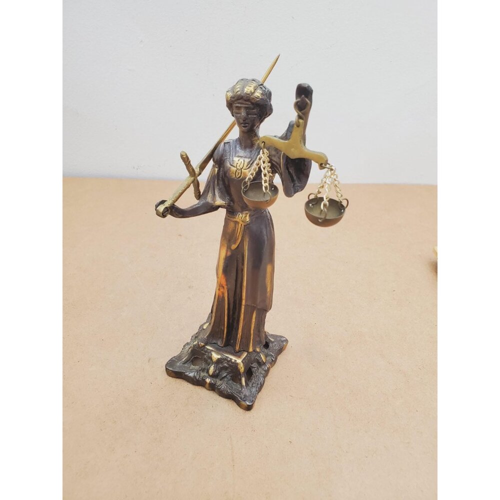 Bronze Sculpture Lady Justice Figurine - Statue , Gift for Lawyer - Themis - Picture 5 of 16